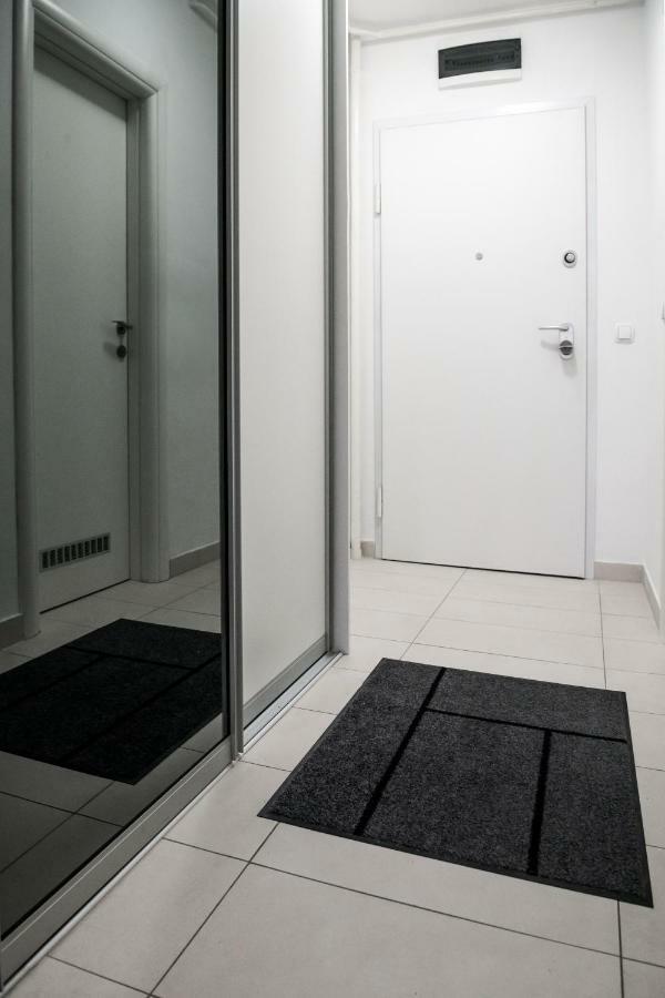 Sauna - Flexible Selfcheckins 6 - Zagreb - Garage - Electric Vehicle Ccharger - Loggia - New - Luxury - Apartments Repinc 6 المظهر الخارجي الصورة